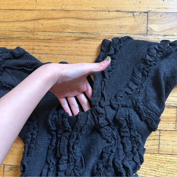 Vintage CdG tao ruffle knit top - Picture 5 of 9